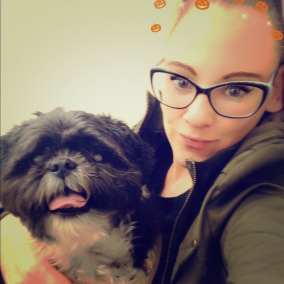 ❤️ Meet your posher ❤️ - Picture 1 of 1